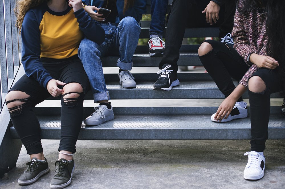 Ragazzi in jeans