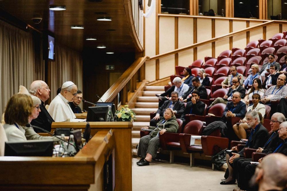 Leone XIV ai movimenti ecclesiali: «Più trasparenza e meno accentramento»