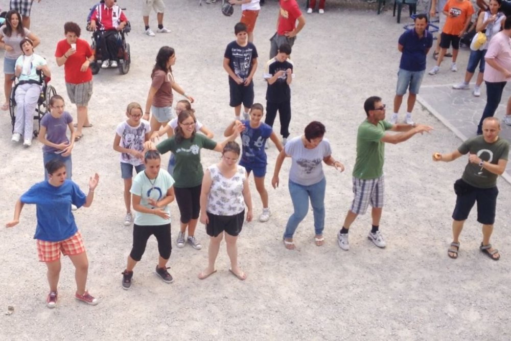 Balli al campo di condivisione
