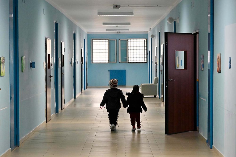 Bambini in carcere con le madri