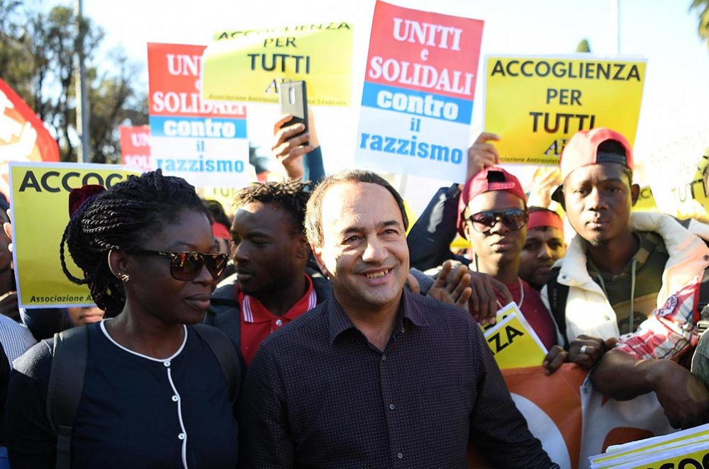 Perché Mimmo Lucano non va lasciato solo