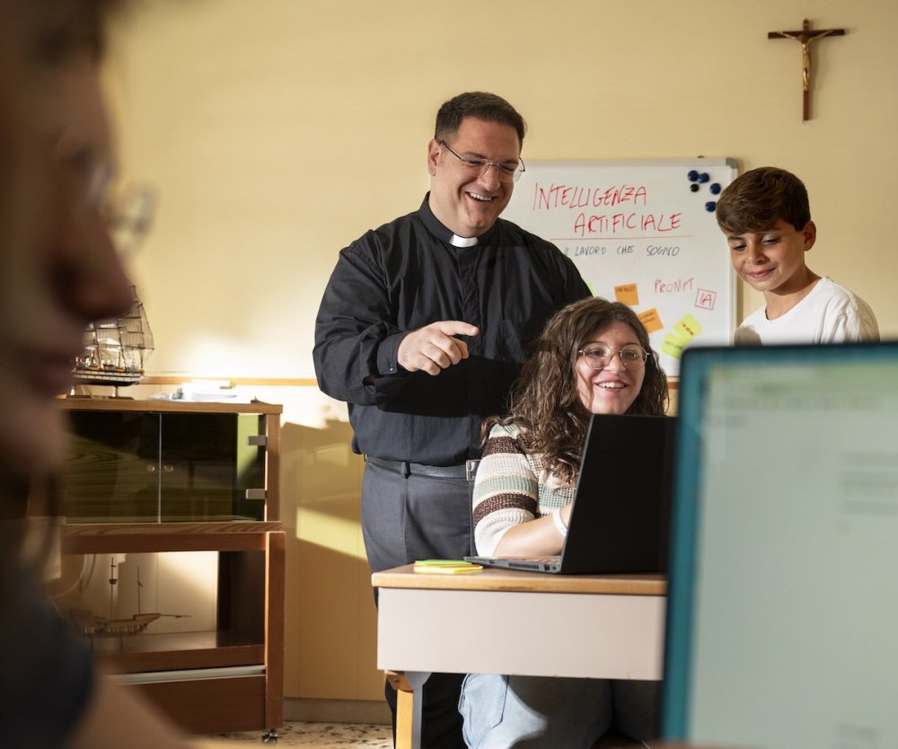 Acutis AI, il progetto che aiuta i ragazzi a usare la tecnologia restando umani  