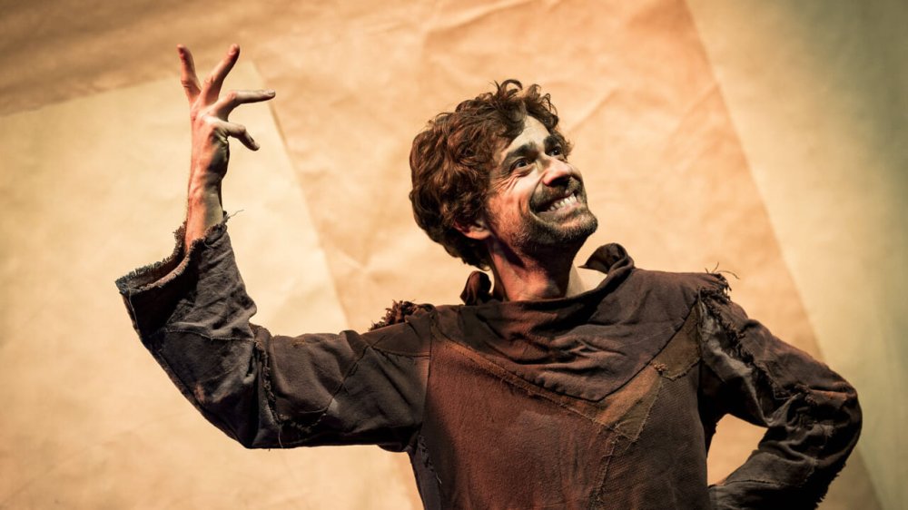 FRA', il San Francesco inedito di Giovanni Scifoni: un'irresistibile superstar sul palcoscenico 