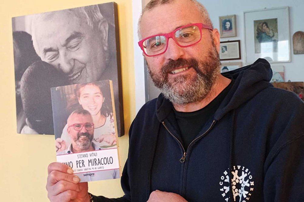 Stefano Vitali mostra libro Vivo per miracolo