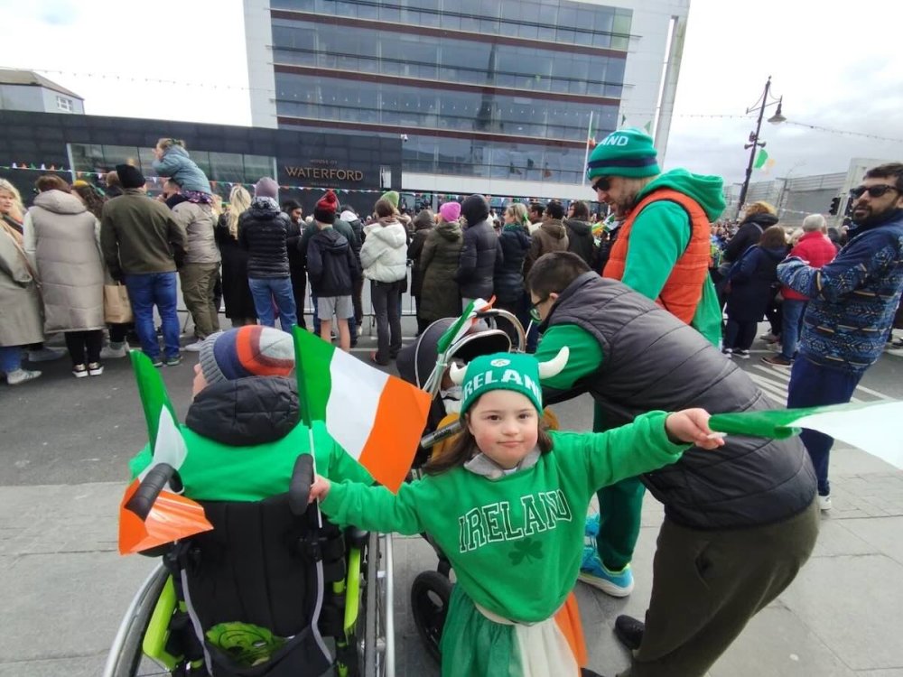 Festa di San Patrizio: la famiglia italiana benedetta dall'Irlanda