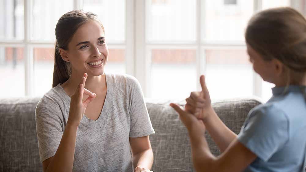 Lingua dei segni: sarà insegnata al Liceo?