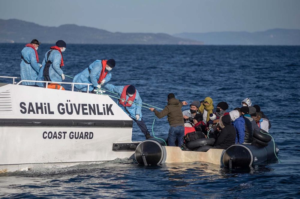 Incinta: viene buttata in mare perché rifiuta di denunciare lo scafista