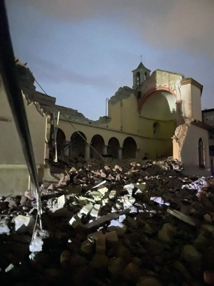 Turchia terremoto chiesa distrutta