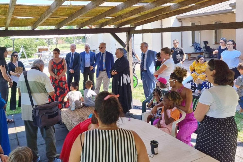 L'On Mantovano incontra la Comunità Giovanni XXIII