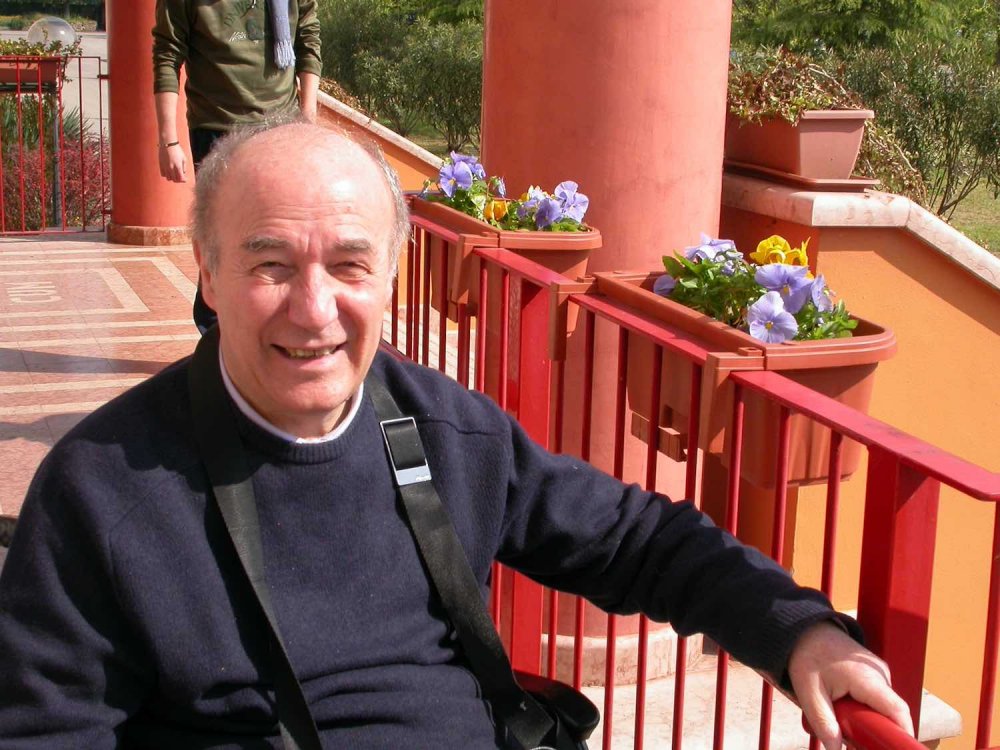 Don Olivo Dragoni: «Contagiare di speranza»
