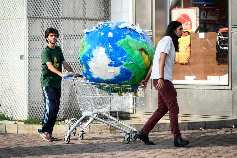 Fridays for future, da tutta Europa giovani in raduno a Torino