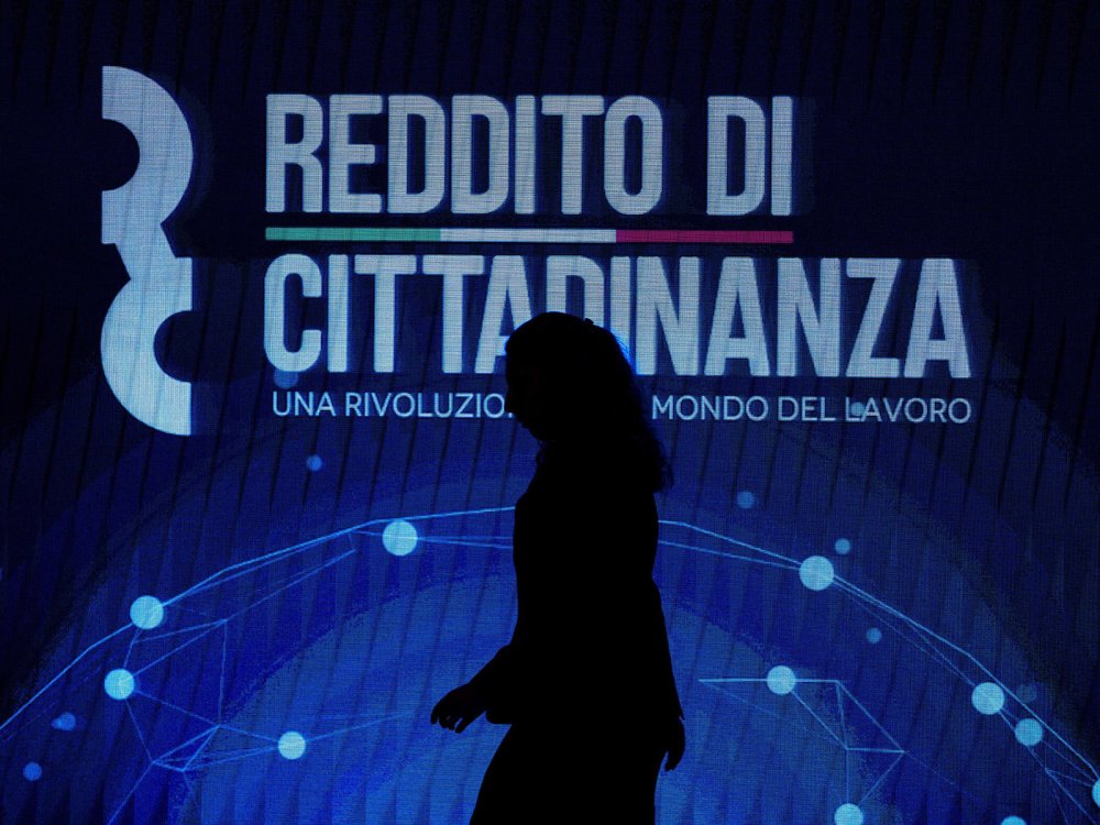 Reddito di cittadinanza, tagli da 700 milioni di euro