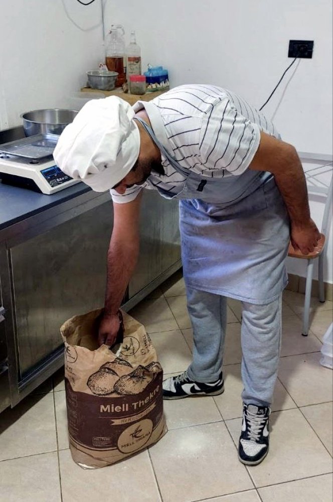  Sokol al lavoro nella panetteria 'Da Oreste'